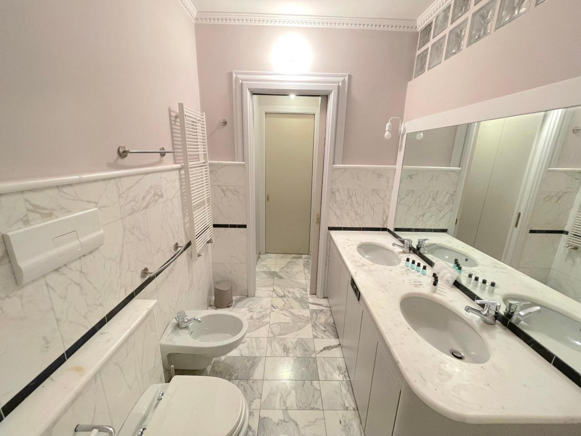 Best View Boutique Apartments Bergamo Luaran gambar